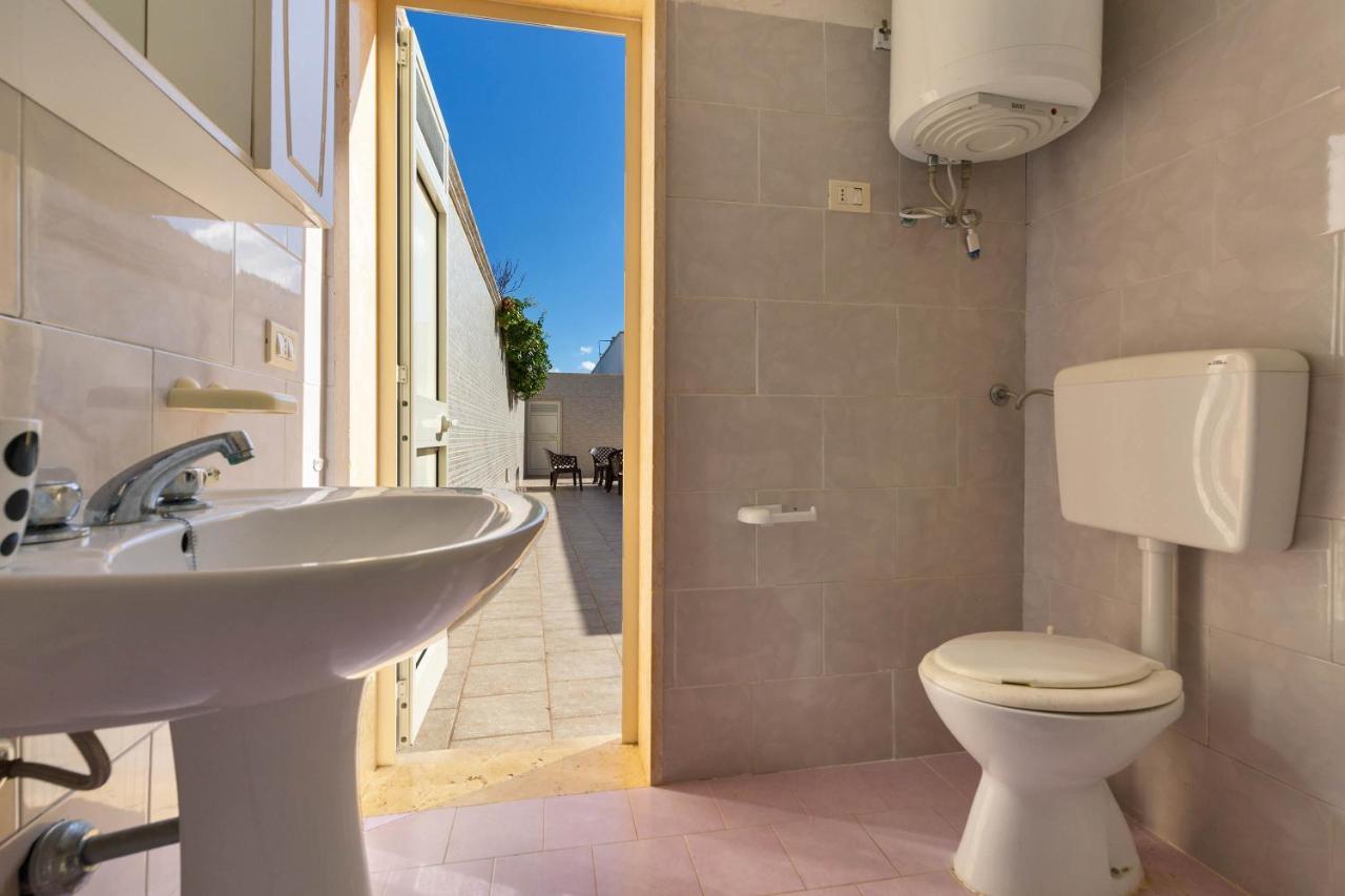 Villetta Martina By Barbarhouse Porto Cesareo Exterior photo